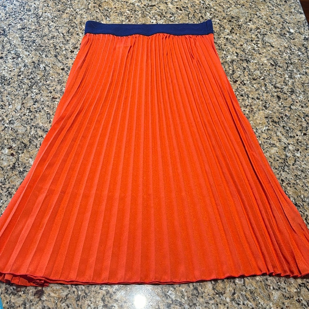 Never worn lularoe size small midi skirt